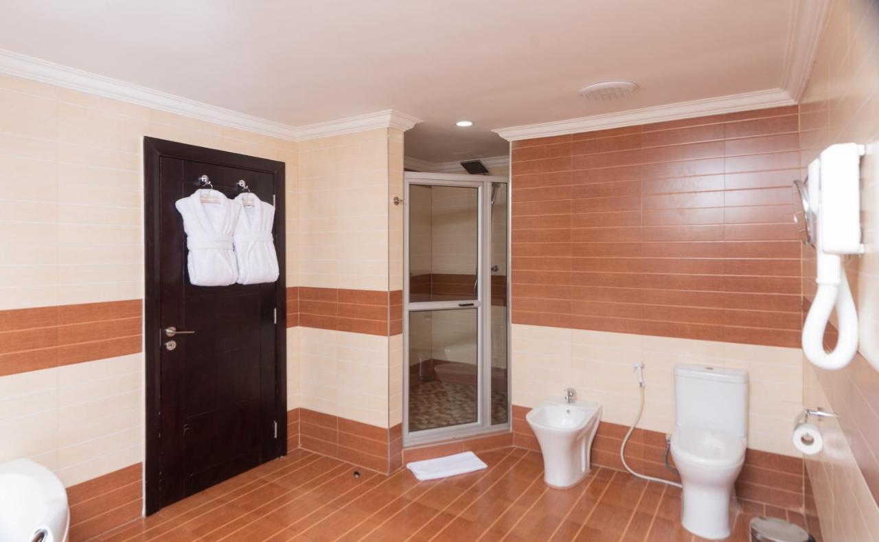 Crossroads Hotel Blantyre Buitenkant foto