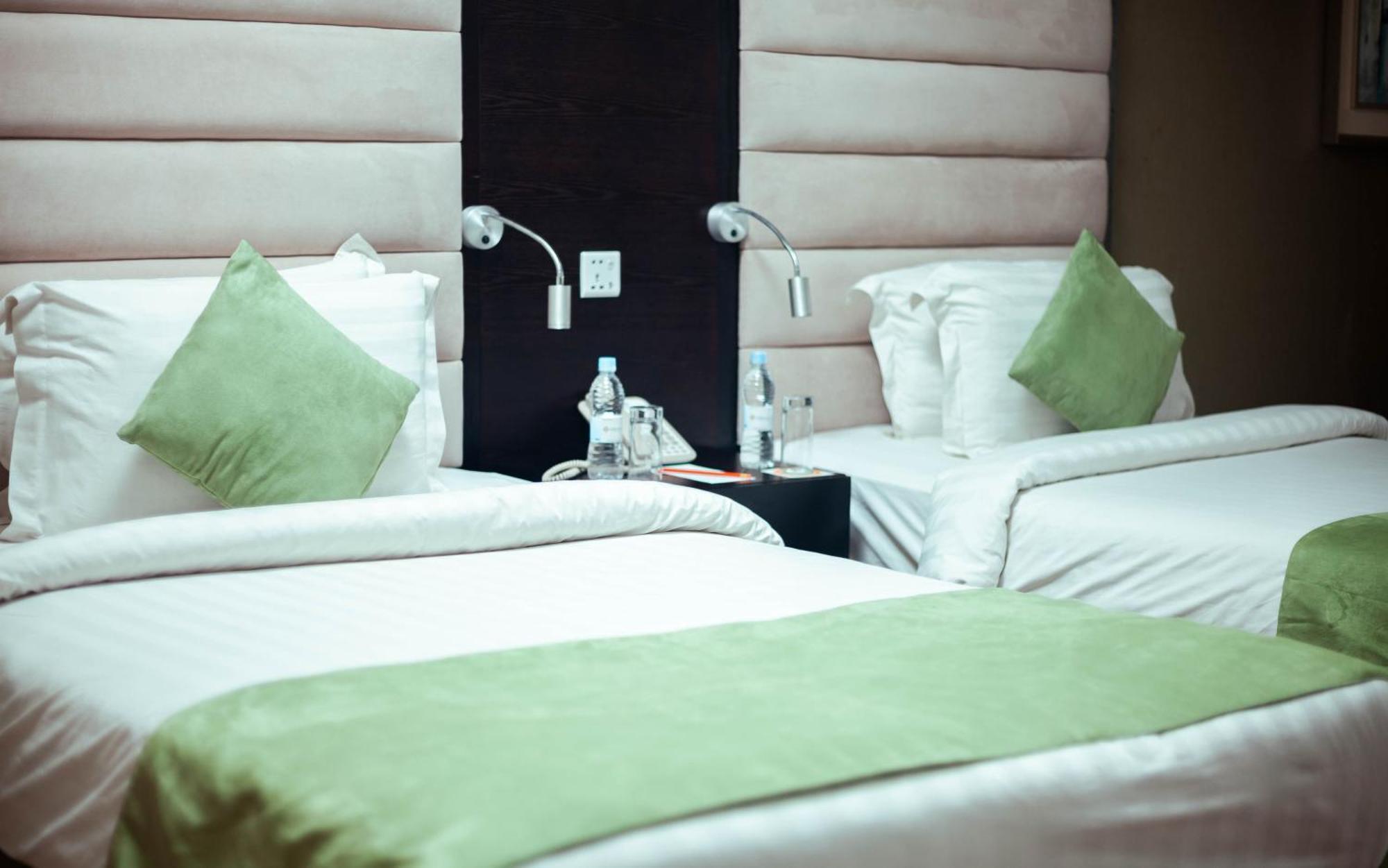 Crossroads Hotel Blantyre Buitenkant foto