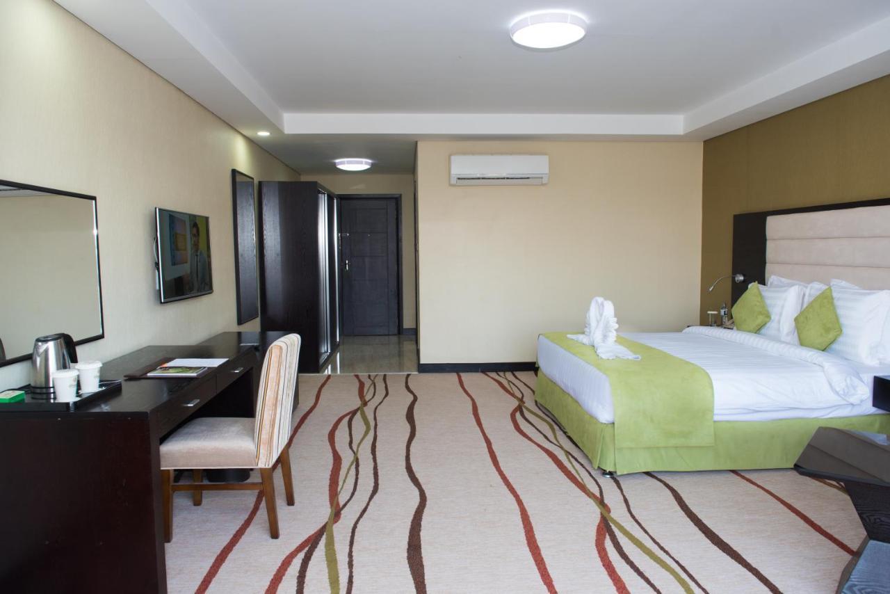 Crossroads Hotel Blantyre Buitenkant foto